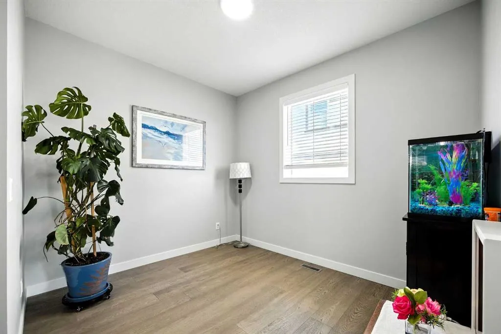 97 Amblehurst Gardens NW