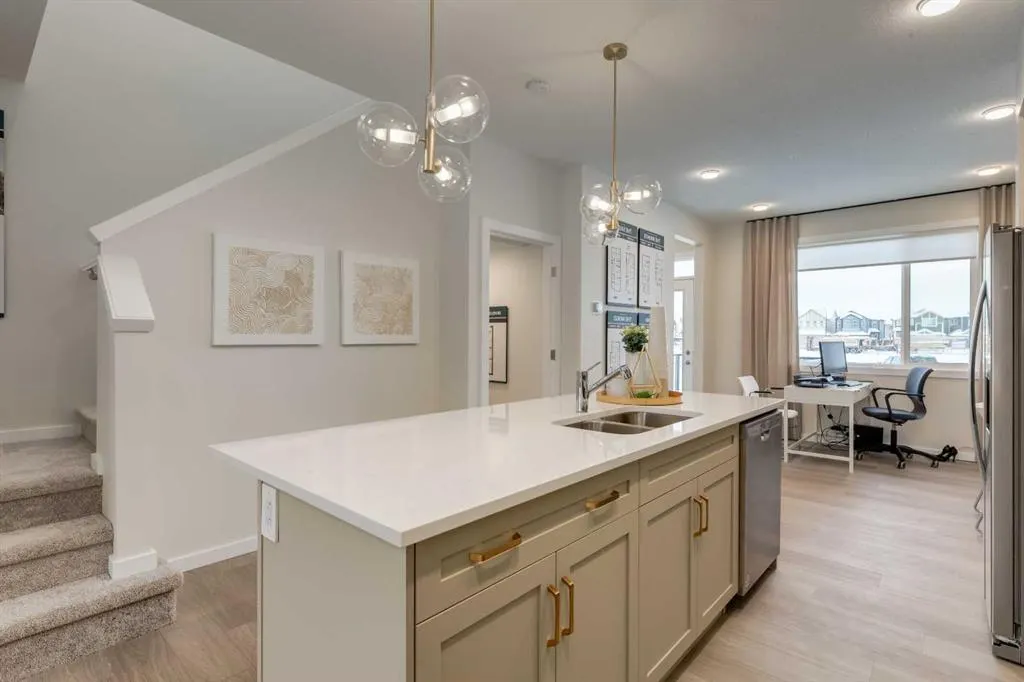 74 Sora Gardens SE