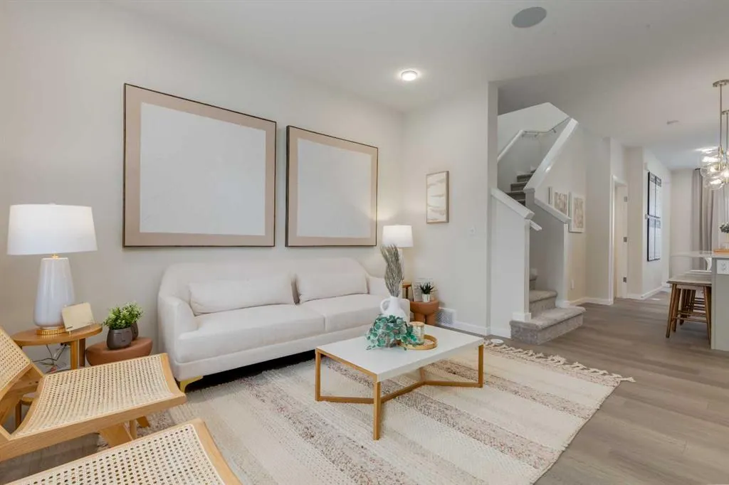 74 Sora Gardens SE