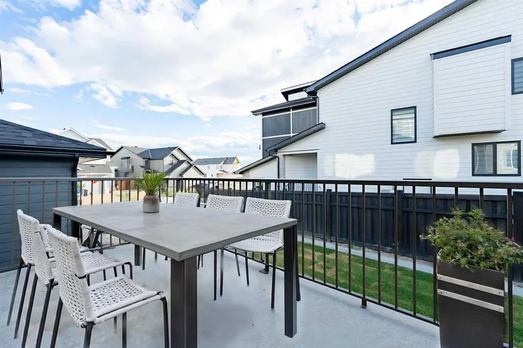 24 Sunvalley View