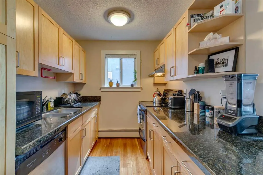 927 2 Avenue NW, #301
