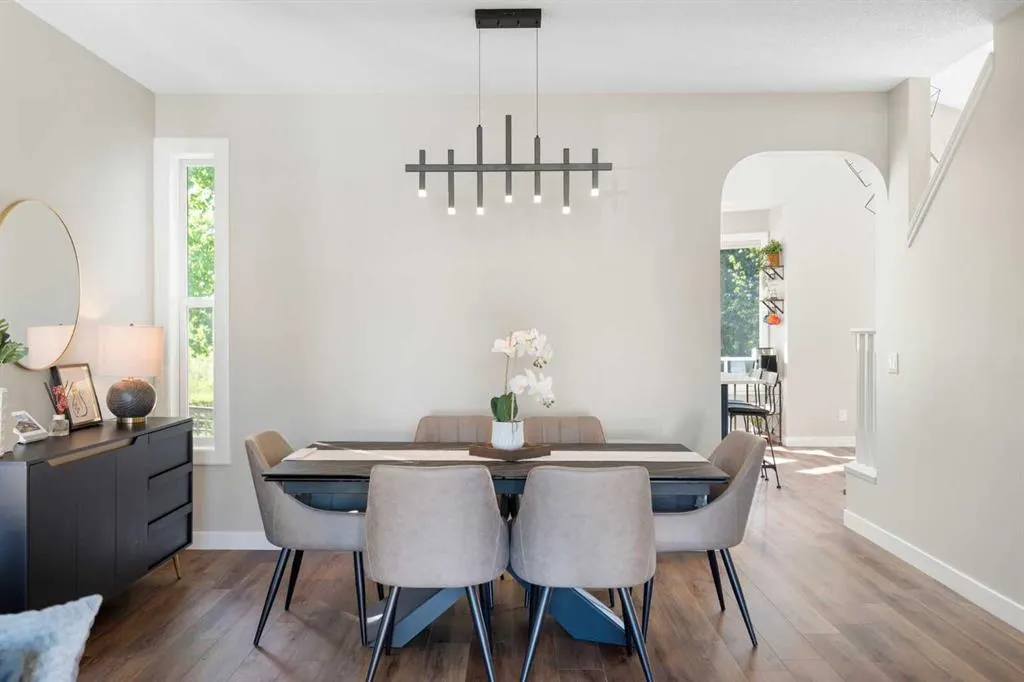 335 Sierra Madre Court SW
