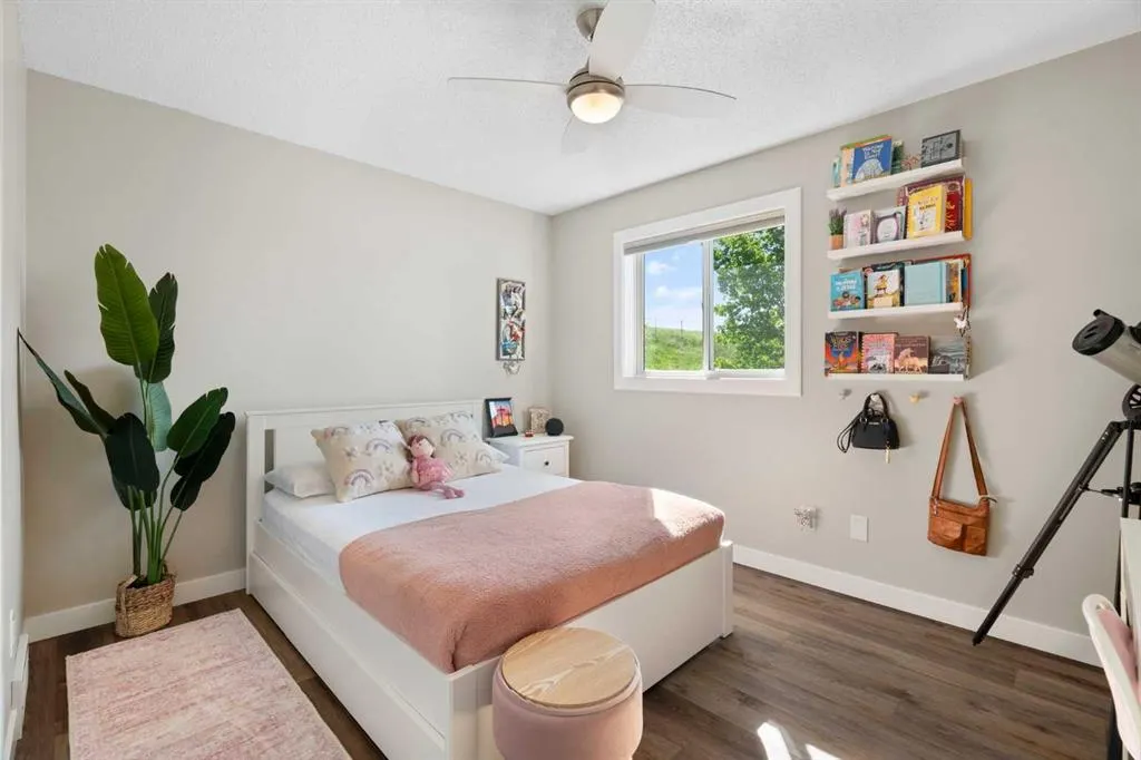 335 Sierra Madre Court SW