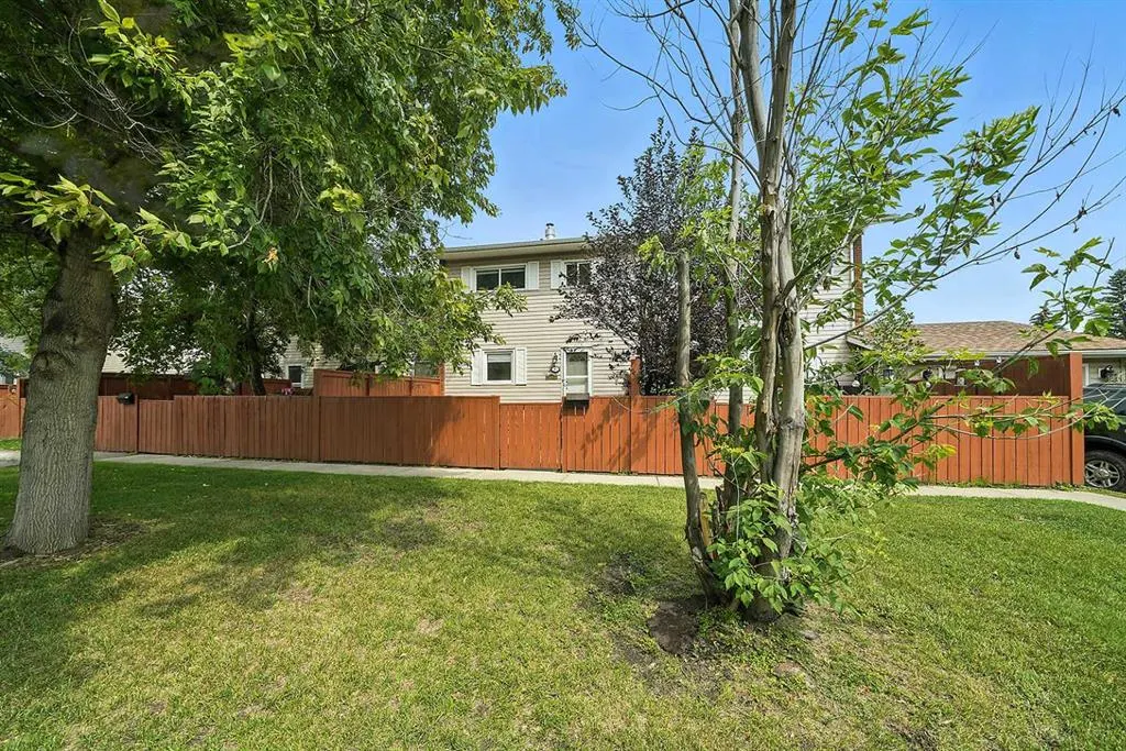 15 Stanton Street, #13