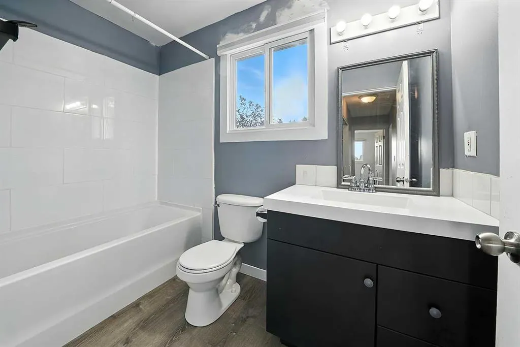 15 Stanton Street, #13