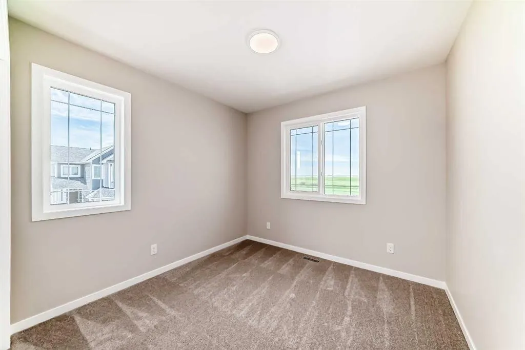 338 Ellen Park