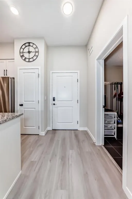 20 Mahogany Mews SE, #410