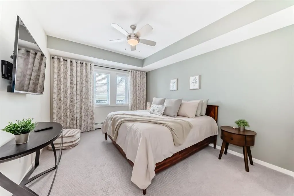 20 Mahogany Mews SE, #410
