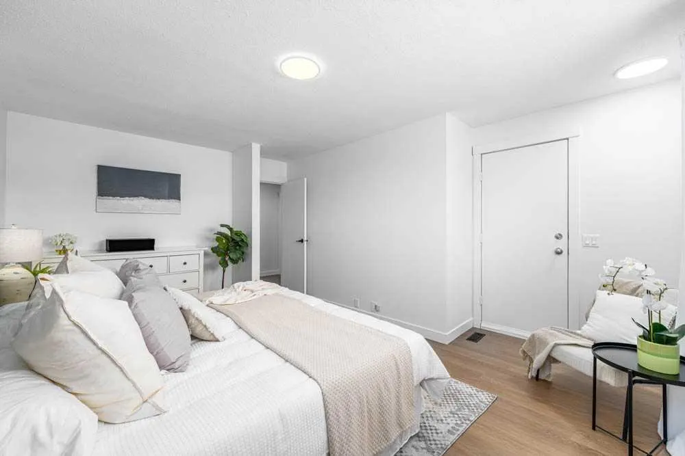 1055 72 Avenue NW, #20