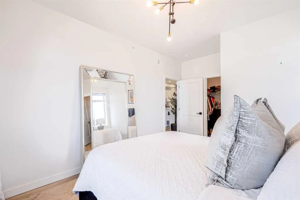 200 Seton Circle SE, #2401