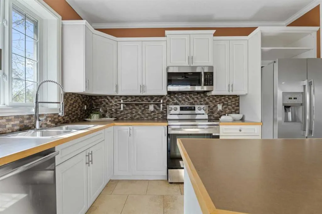 29 N Railway Street, #303