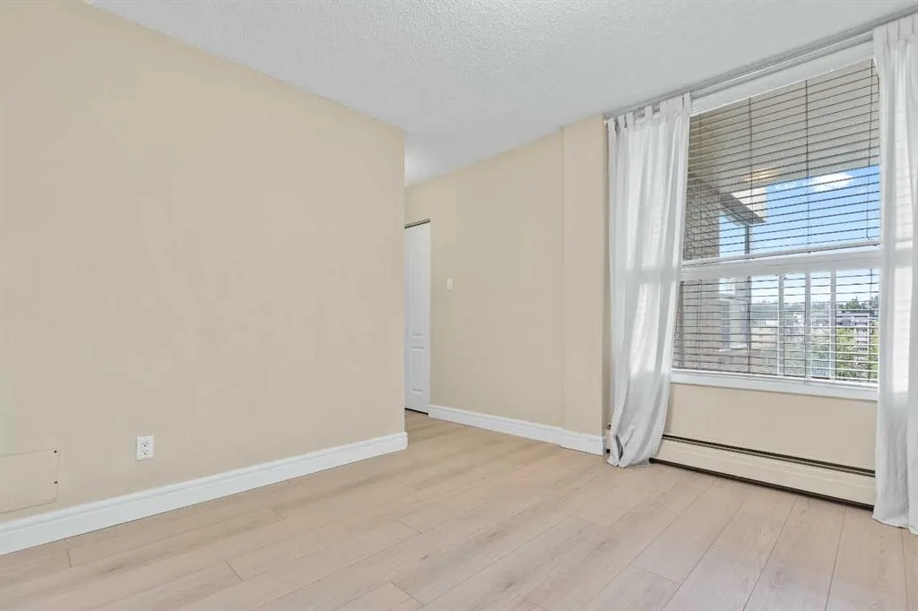 1123 13 Avenue SW, #704