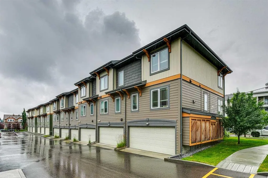 233 Auburn Meadows Drive SE