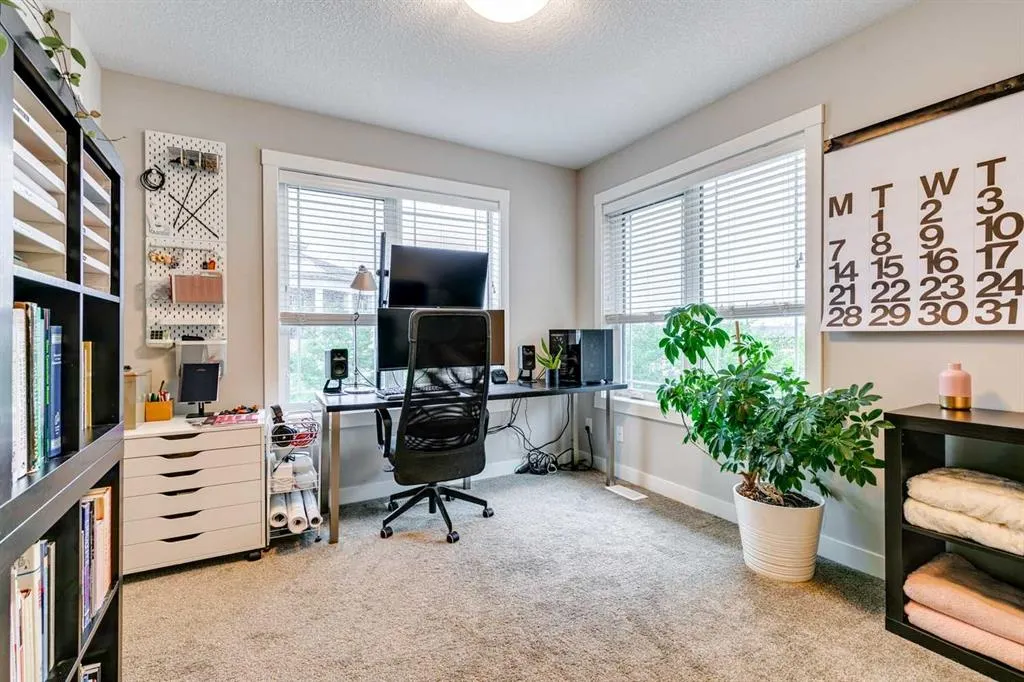 233 Auburn Meadows Drive SE