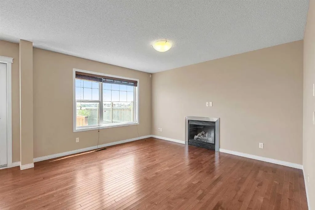 151 Panora Way NW