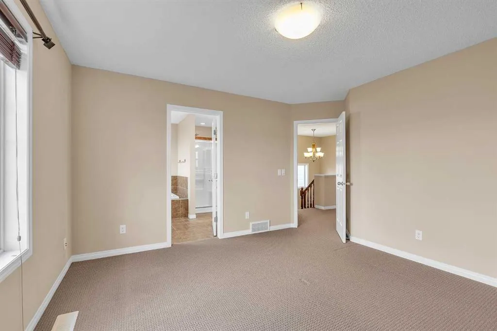 151 Panora Way NW
