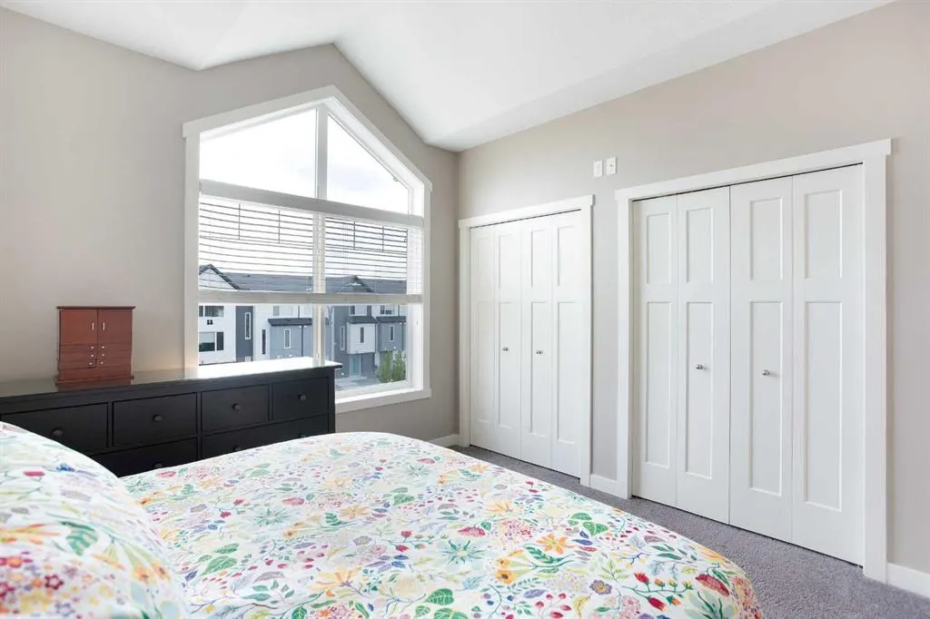 86 Skyview Ranch Avenue NE