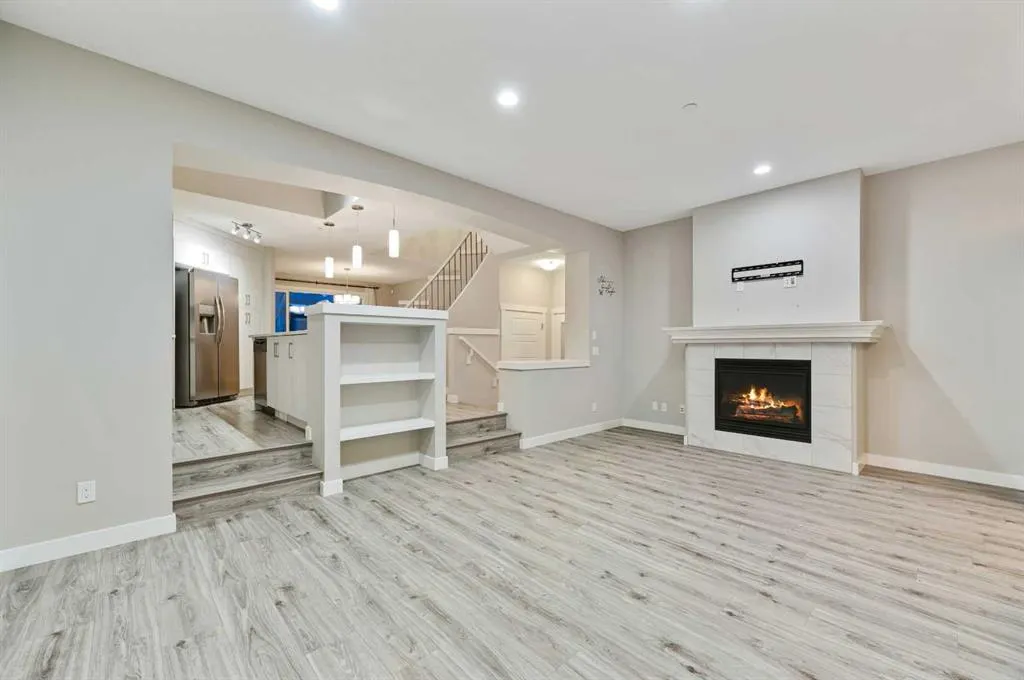26 Howse Row NE