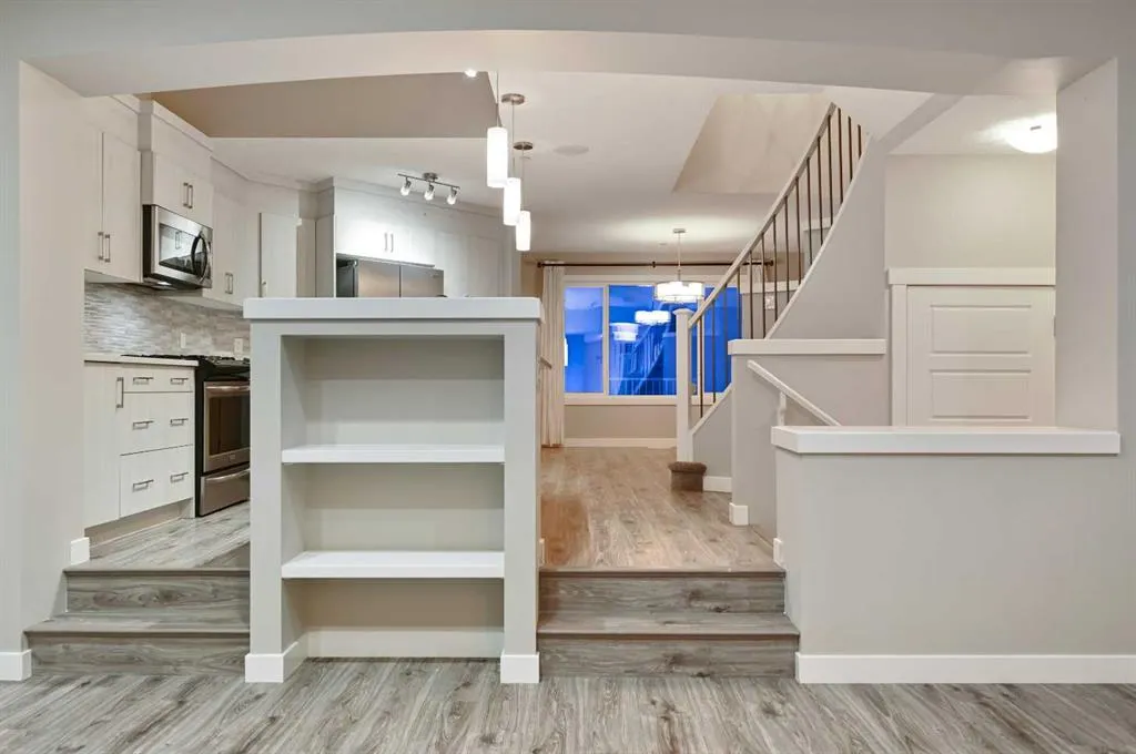26 Howse Row NE