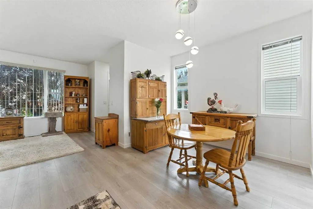 47 Covemeadow Close NE
