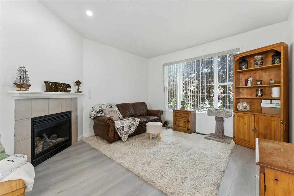 47 Covemeadow Close NE