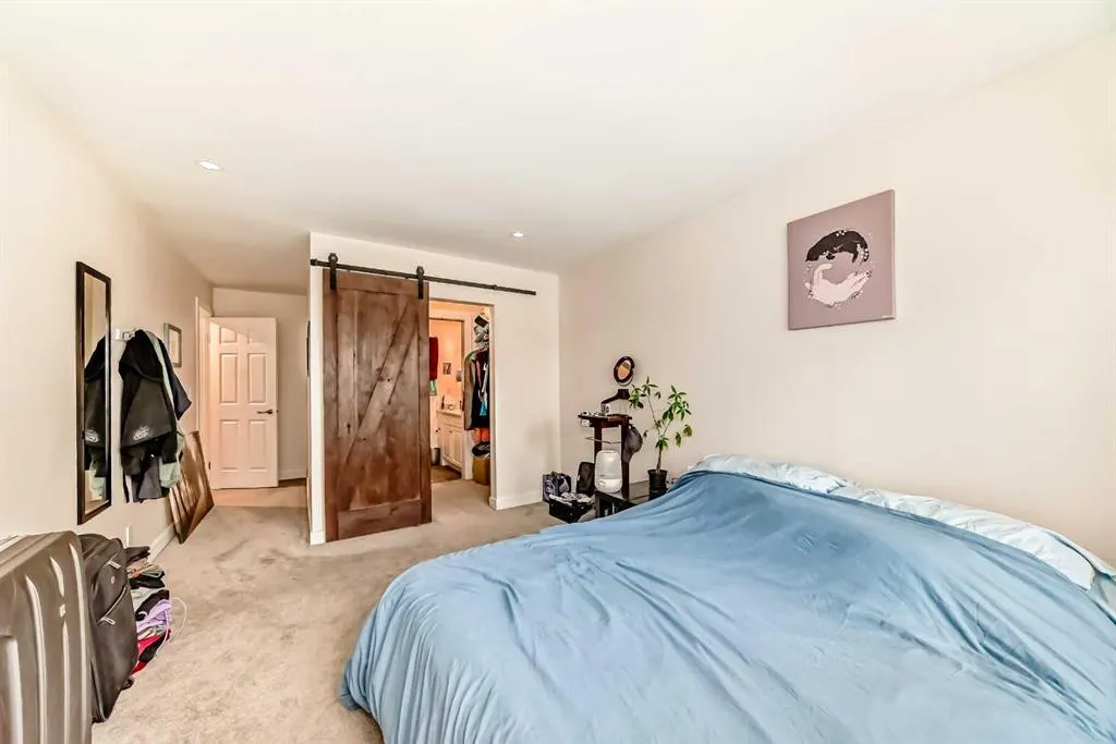 635 Marsh Road NE, #11
