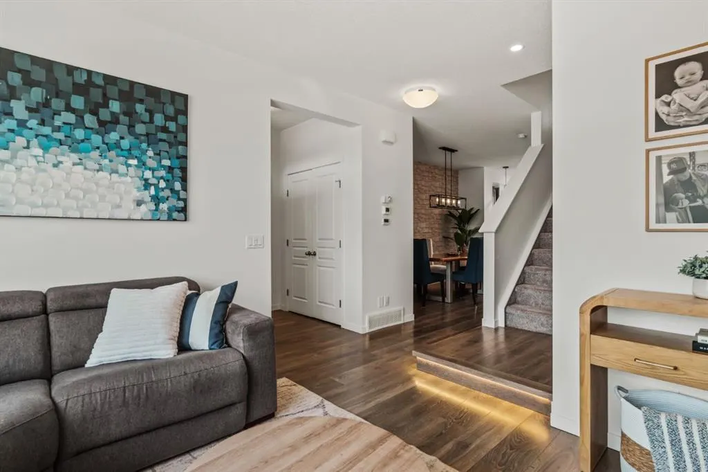 366 Magnolia Square SE