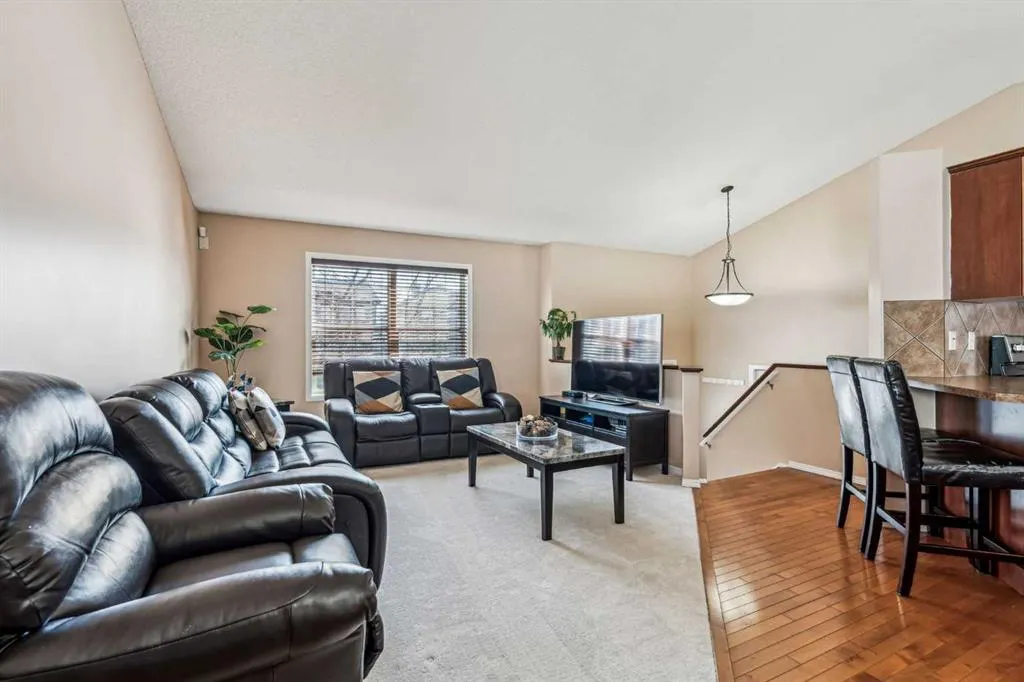 44 Covepark Place NE