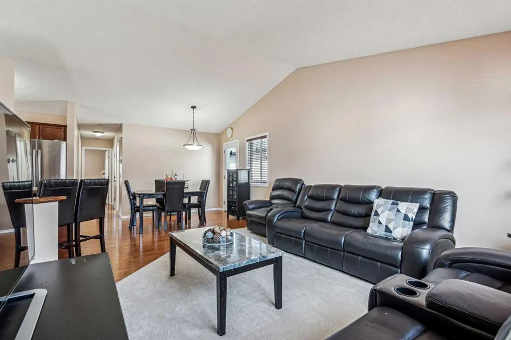 44 Covepark Place NE