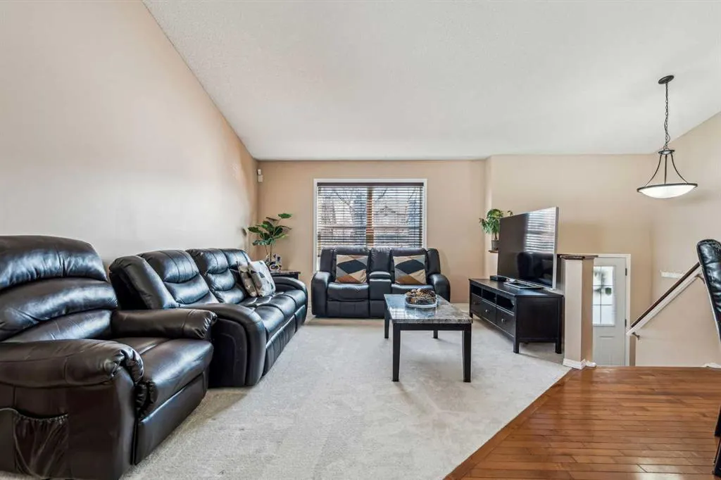 44 Covepark Place NE