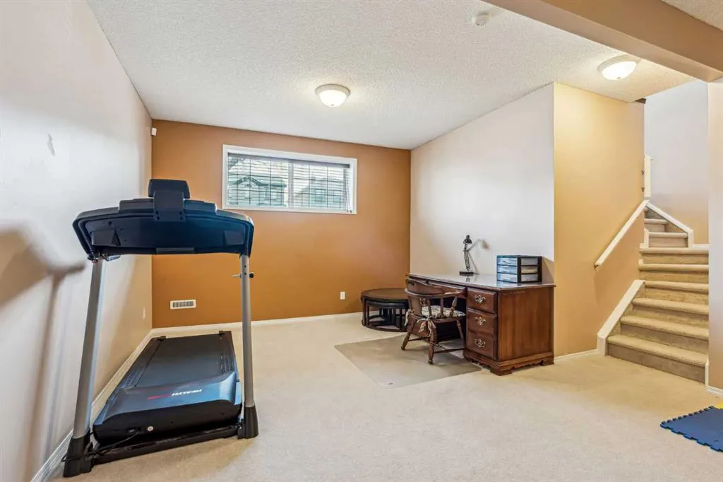 44 Covepark Place NE