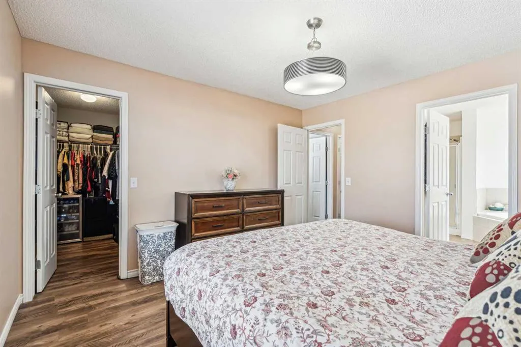 44 Covepark Place NE