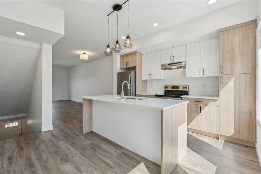 24 Rivercrest Drive, #202