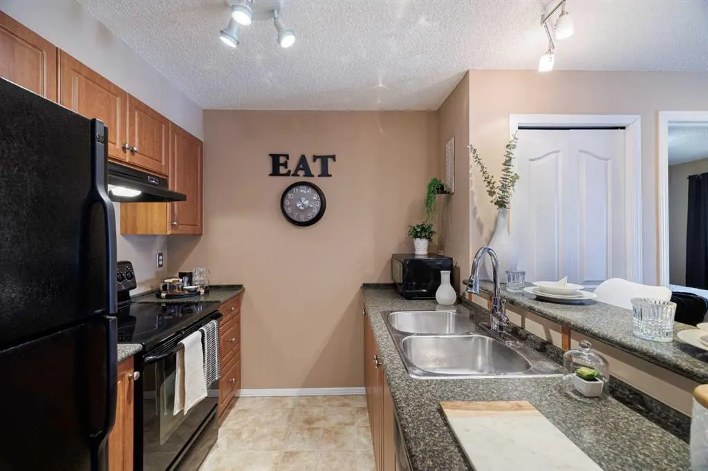 60 Panatella Street NW, #3418