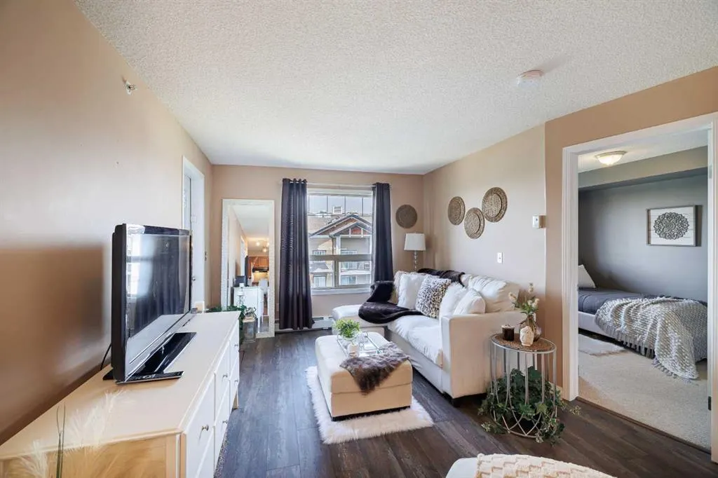 60 Panatella Street NW, #3418