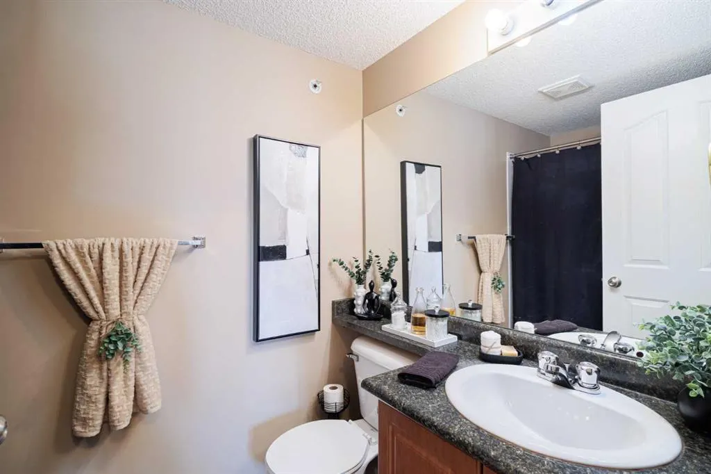 60 Panatella Street NW, #3418
