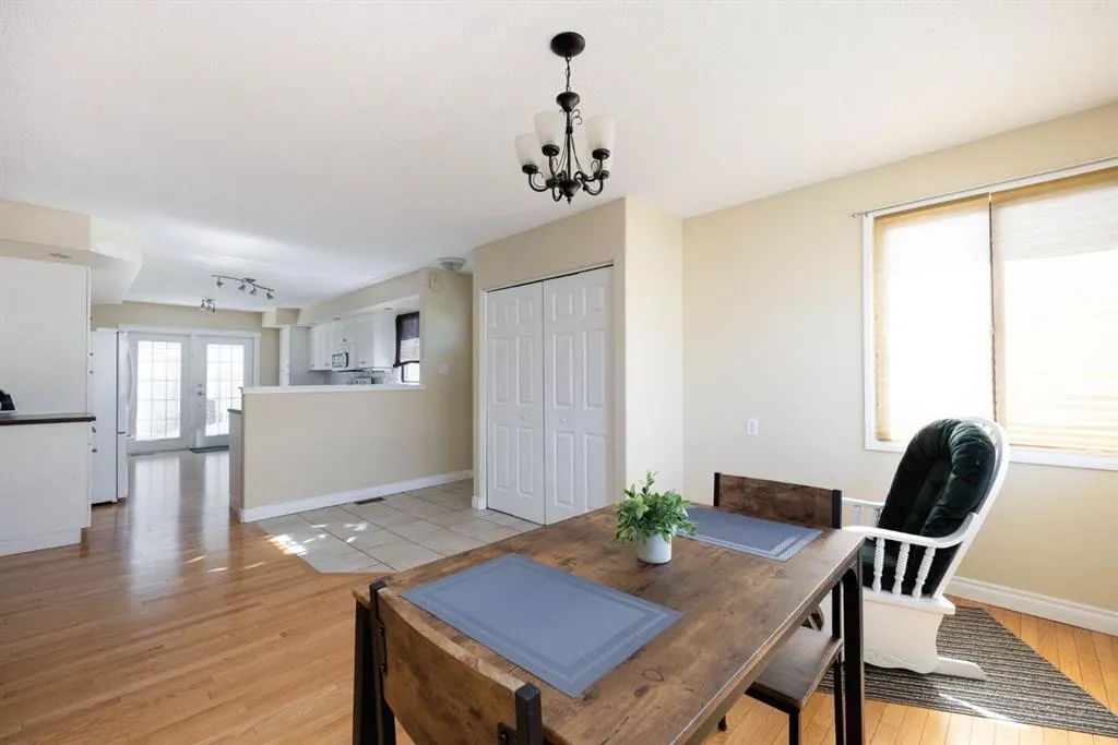 237 Ermine Crescent
