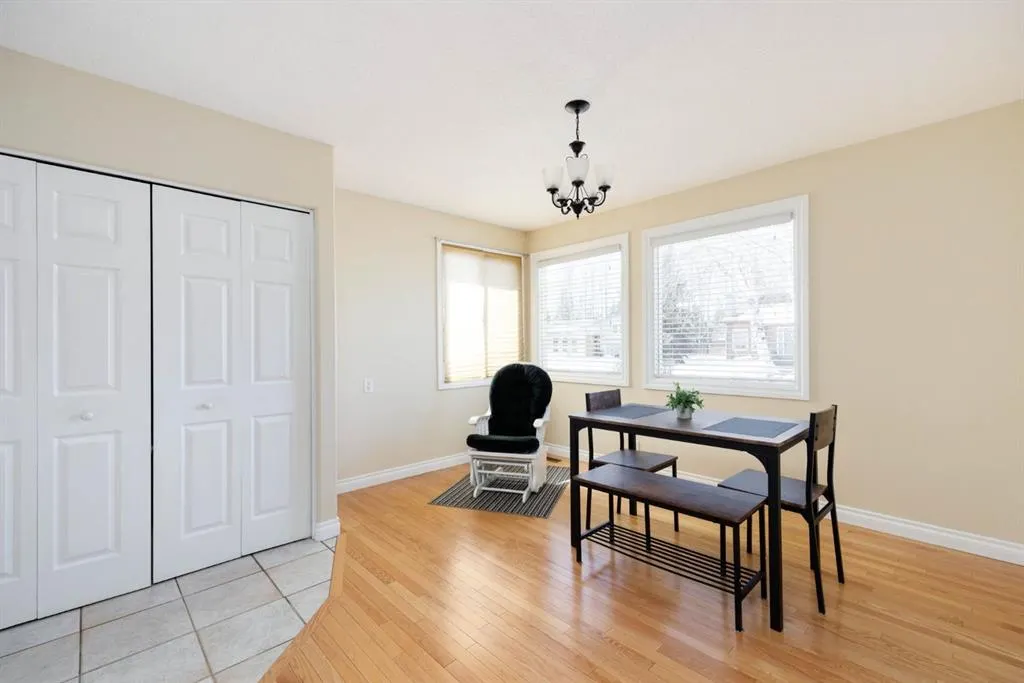237 Ermine Crescent
