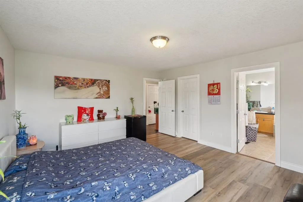 14 Royal Birch Terrace NW