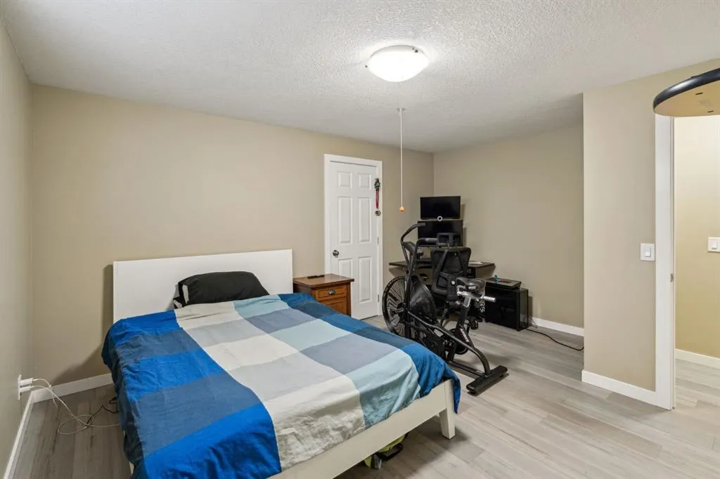 14 Royal Birch Terrace NW