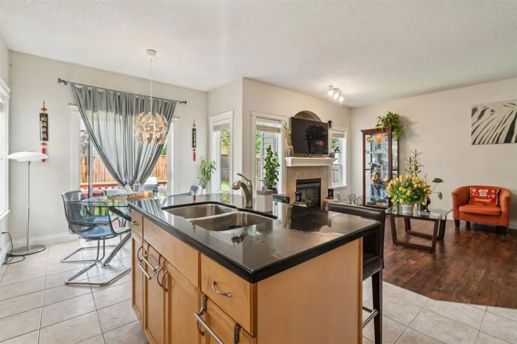 14 Royal Birch Terrace NW