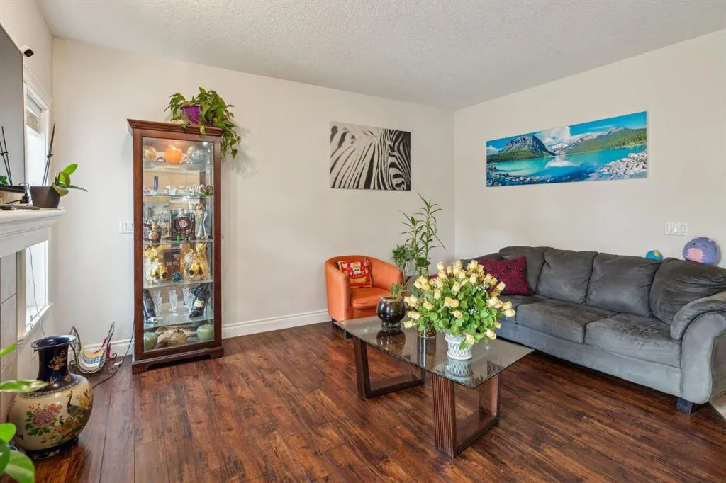 14 Royal Birch Terrace NW