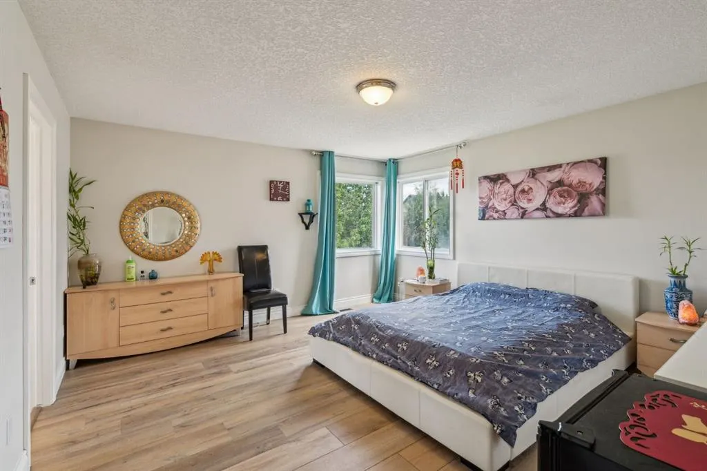 14 Royal Birch Terrace NW