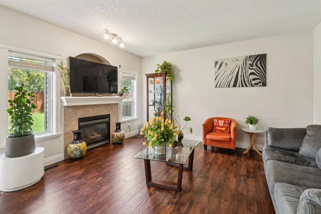 14 Royal Birch Terrace NW