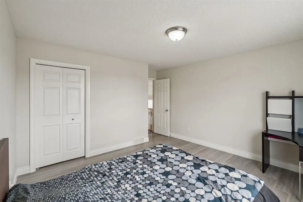 14 Royal Birch Terrace NW