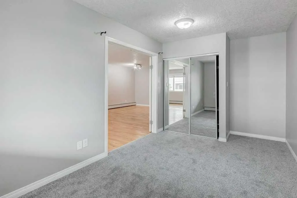 638 Meredith Road NE, #302
