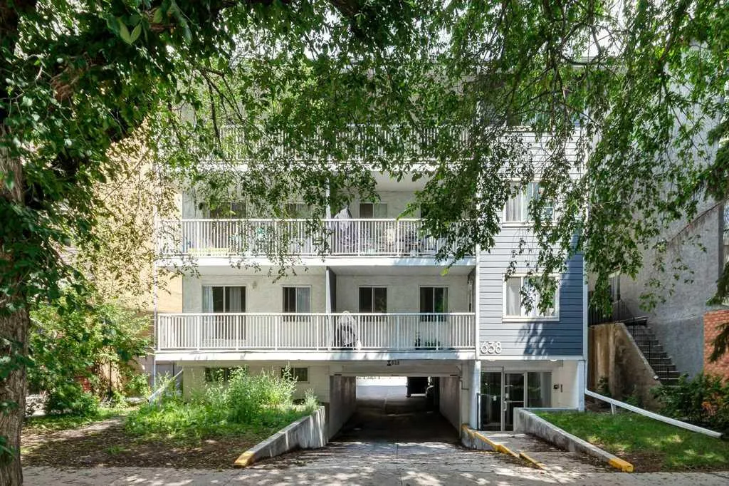 638 Meredith Road NE, #302