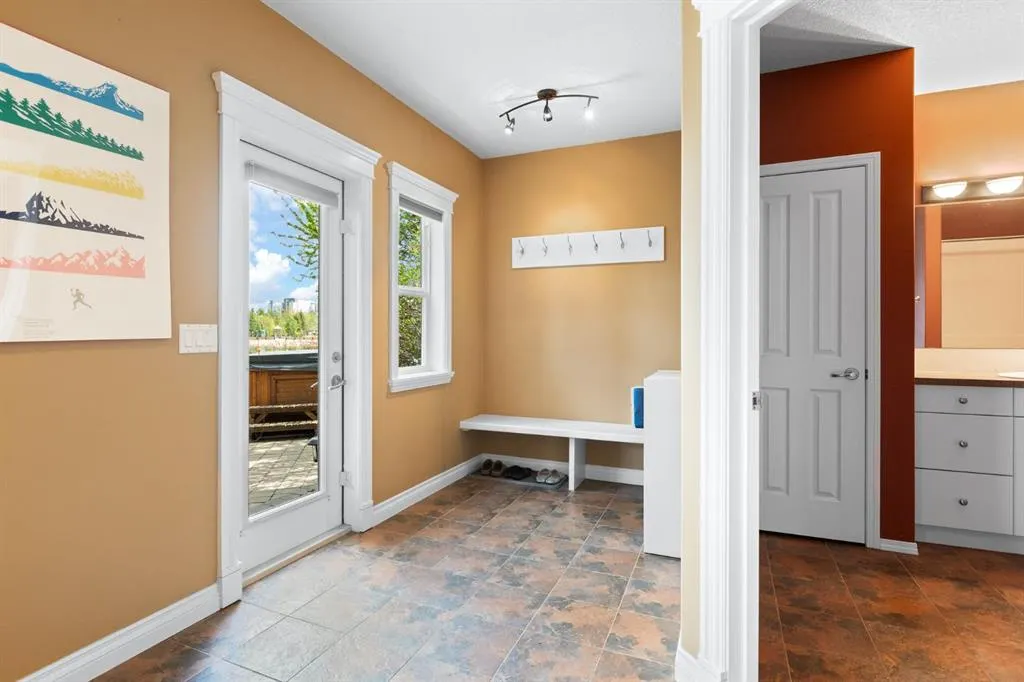 82 Auburn Sound Landing SE