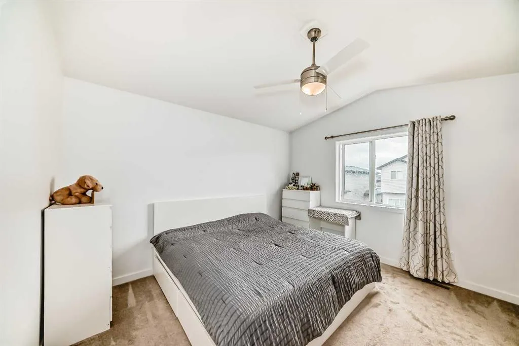 673 Aquitania Boulevard W