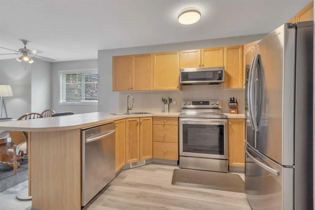 5220 50a Avenue, #1212
